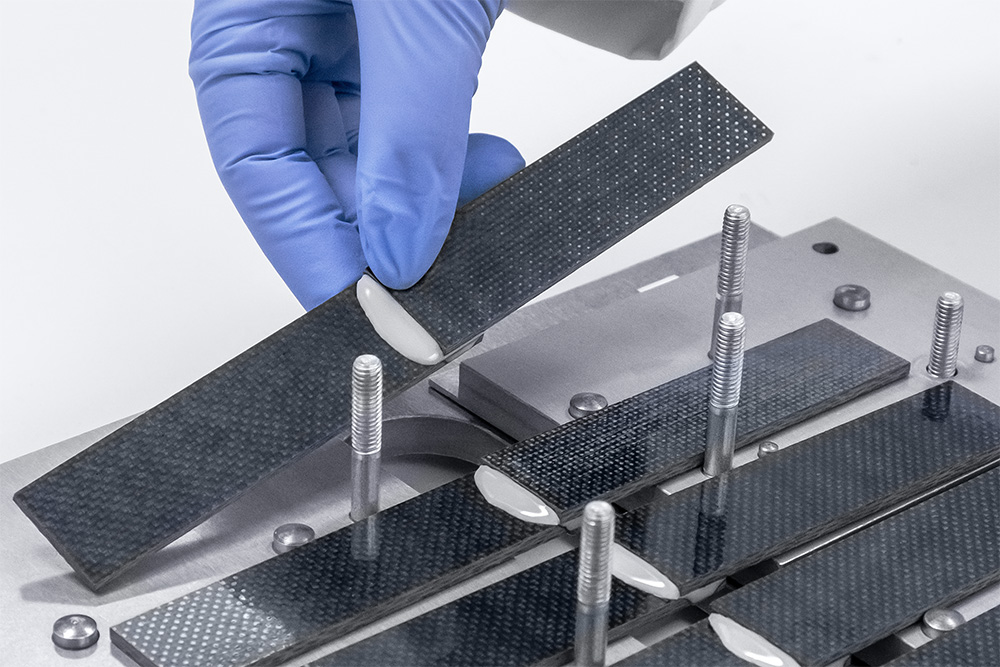 High-performance PUR adhesives from Wevo offer strong adhesion for industrial applications.